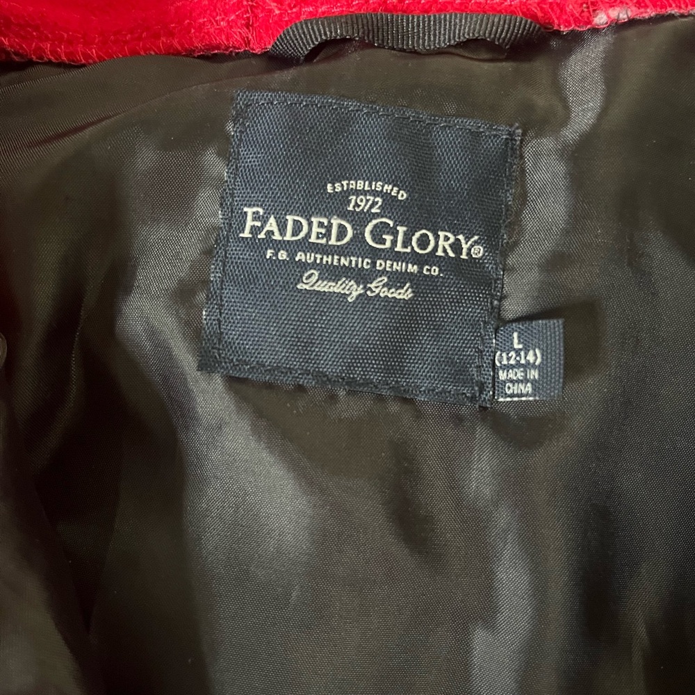 Faded glory red rain goat size large. Excellent condition barely worn.